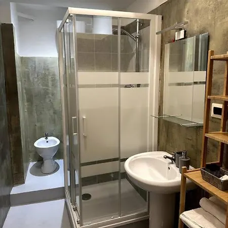 Ridi Che Ti Passa In Vico Del Fieno Apartmán *