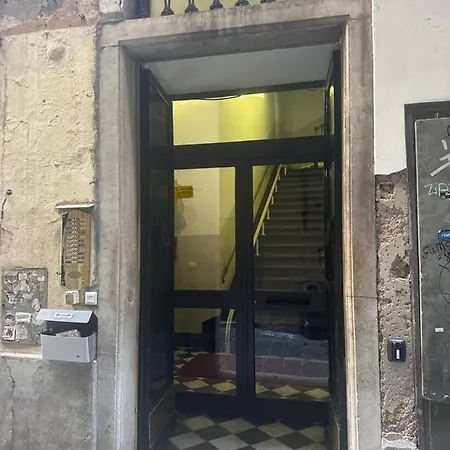 Ridi Che Ti Passa In Vico Del Fieno * Génova